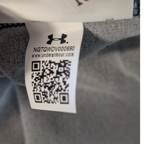 Under Armour ColdGear Fitted Long Sleeve Shirt Mens S Gray Lined Base Layer NWT - Picture 11 of 11